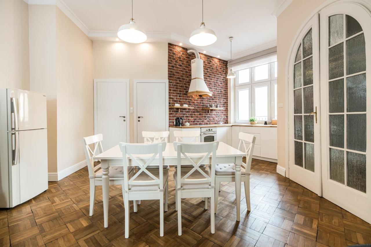 Native Apartments Batorego 7- Bardzo Ciche I Spokojne Miejsce Krakow Exterior photo